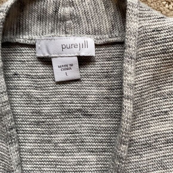 Light Gray Open-Front Women's Sweater Vest - Picture 2 of 8